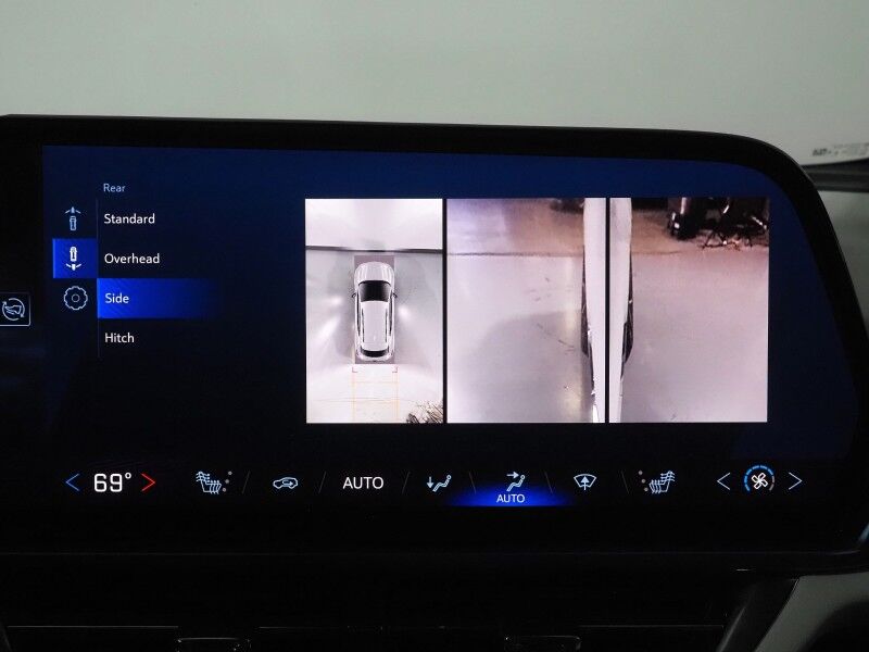 2025 Chevrolet Equinox EV LT *CONVENIENCE PKG, NAVIGATION, ADAPTIVE CRUISE, SAFETY ALERTS, COLOR TOUCHSCREEN, 360 VIEW CAMERAS, HEATED SEATS/STEERING, REMOTE START, POWER LIFTGATE, WIRELESS CHARGING Round Rock TX