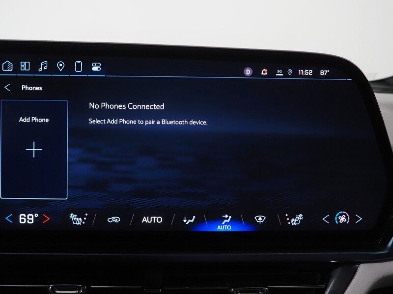 2025 Chevrolet Equinox EV LT *CONVENIENCE PKG, NAVIGATION, ADAPTIVE CRUISE, SAFETY ALERTS, COLOR TOUCHSCREEN, 360 VIEW CAMERAS, HEATED SEATS/STEERING, REMOTE START, POWER LIFTGATE, WIRELESS CHARGING Round Rock TX