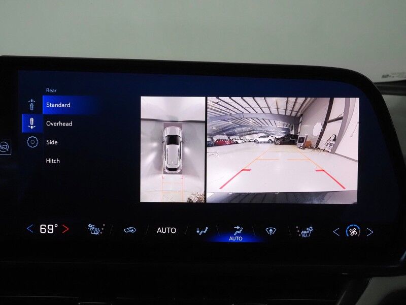 2025 Chevrolet Equinox EV LT *CONVENIENCE PKG, NAVIGATION, ADAPTIVE CRUISE, SAFETY ALERTS, COLOR TOUCHSCREEN, 360 VIEW CAMERAS, HEATED SEATS/STEERING, REMOTE START, POWER LIFTGATE, WIRELESS CHARGING Round Rock TX