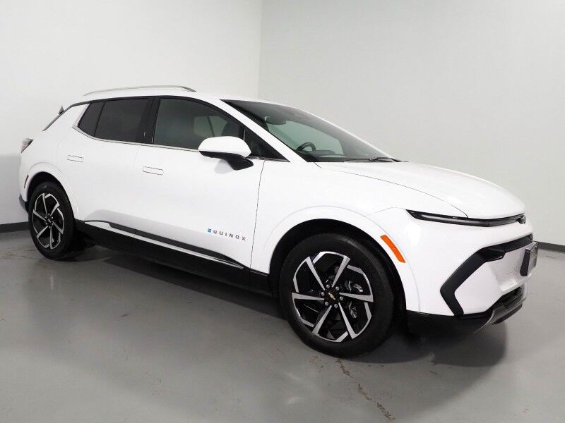 2025 Chevrolet Equinox EV LT *CONVENIENCE PKG, NAVIGATION, ADAPTIVE CRUISE, SAFETY ALERTS, COLOR TOUCHSCREEN, 360 VIEW CAMERAS, HEATED SEATS/STEERING, REMOTE START, POWER LIFTGATE, WIRELESS CHARGING Round Rock TX