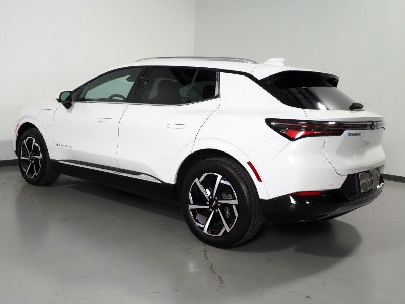 2025 Chevrolet Equinox EV LT *CONVENIENCE PKG, NAVIGATION, ADAPTIVE CRUISE, SAFETY ALERTS, COLOR TOUCHSCREEN, 360 VIEW CAMERAS, HEATED SEATS/STEERING, REMOTE START, POWER LIFTGATE, WIRELESS CHARGING Round Rock TX