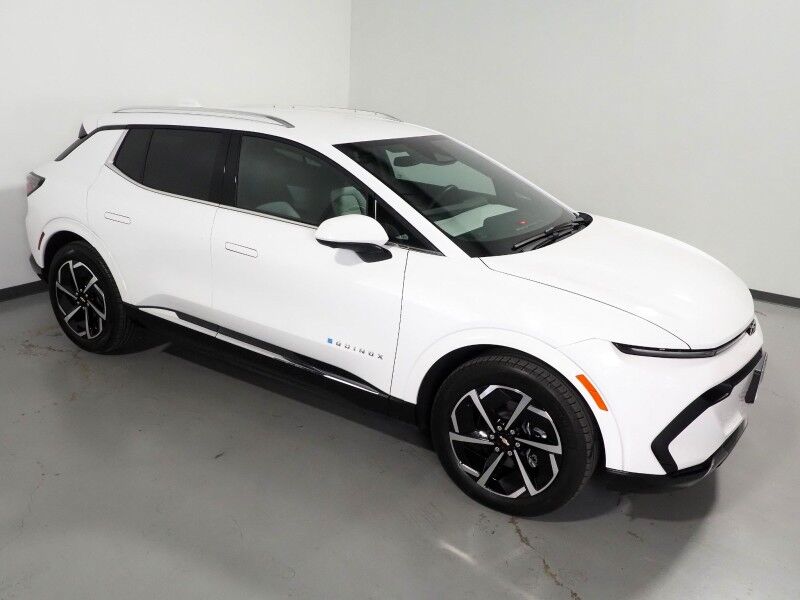 2025 Chevrolet Equinox EV LT *CONVENIENCE PKG, NAVIGATION, ADAPTIVE CRUISE, SAFETY ALERTS, COLOR TOUCHSCREEN, 360 VIEW CAMERAS, HEATED SEATS/STEERING, REMOTE START, POWER LIFTGATE, WIRELESS CHARGING Round Rock TX