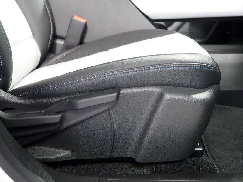 2025 Chevrolet Equinox EV LT *CONVENIENCE PKG, NAVIGATION, ADAPTIVE CRUISE, SAFETY ALERTS, COLOR TOUCHSCREEN, 360 VIEW CAMERAS, HEATED SEATS/STEERING, REMOTE START, POWER LIFTGATE, WIRELESS CHARGING Round Rock TX