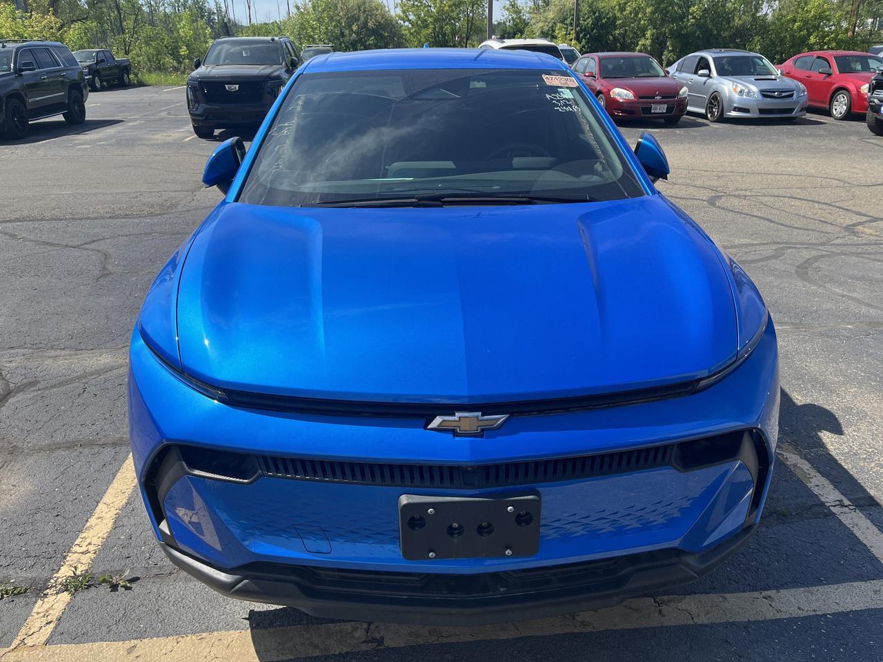 2025 Chevrolet Equinox EV LT1 Comfort ActiveSfty2Pkgs w/Dual-LevelChargeCord HtdSeats HtdStrngWhl 8-WayPwrDrvrSeat HD-SrrndVsn