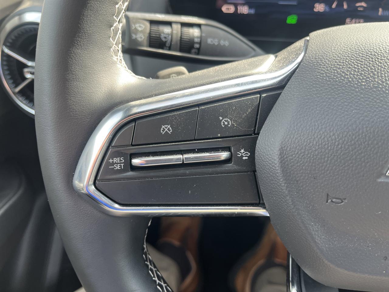 2025 Chevrolet Equinox EV LT1 Comfort ActiveSfty2Pkgs w/Dual-LevelChargeCord HtdSeats HtdStrngWhl 8-WayPwrDrvrSeat HD-SrrndVsn Saukville WI