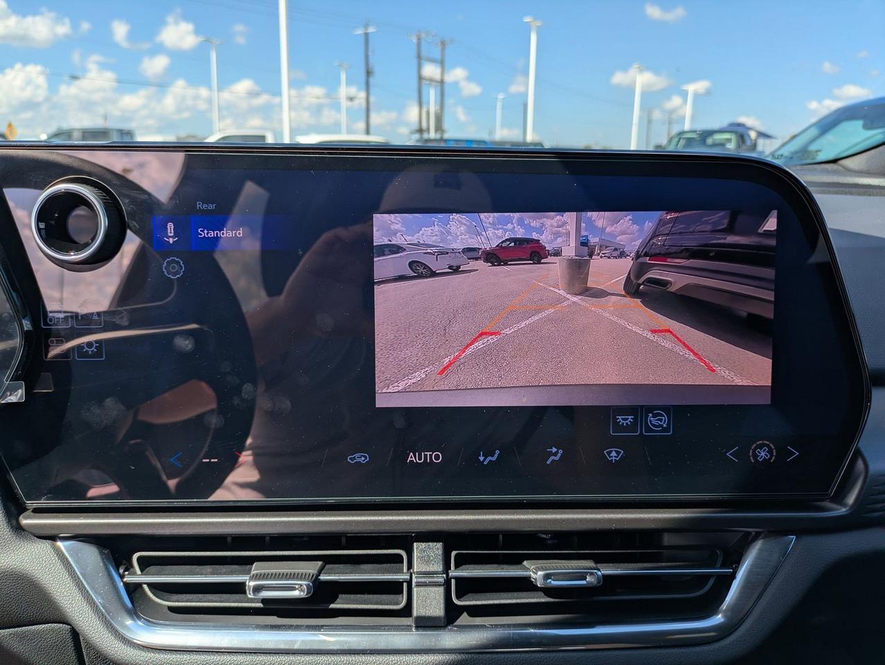 2025 Chevrolet Equinox EV LT1 w/PCY Castroville TX