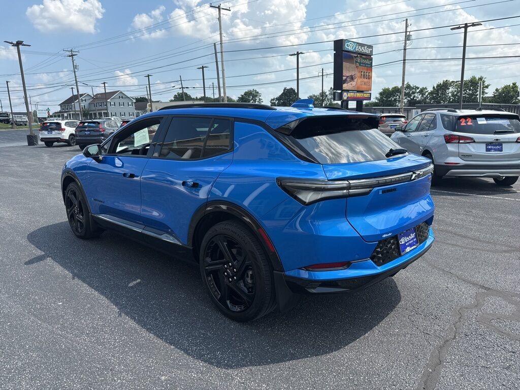 2025 Chevrolet Equinox EV RS
