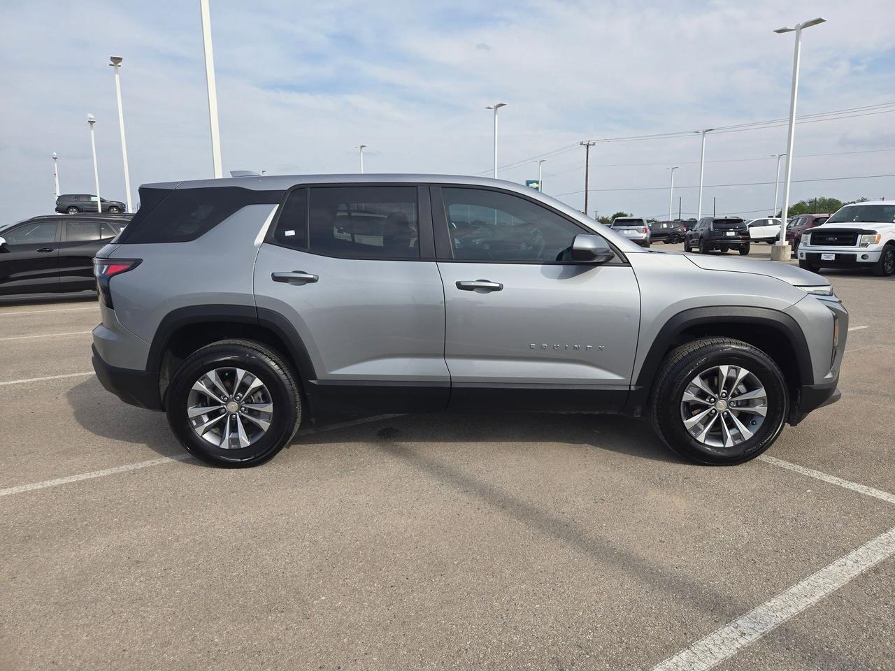 2025 Chevrolet Equinox FWD LT