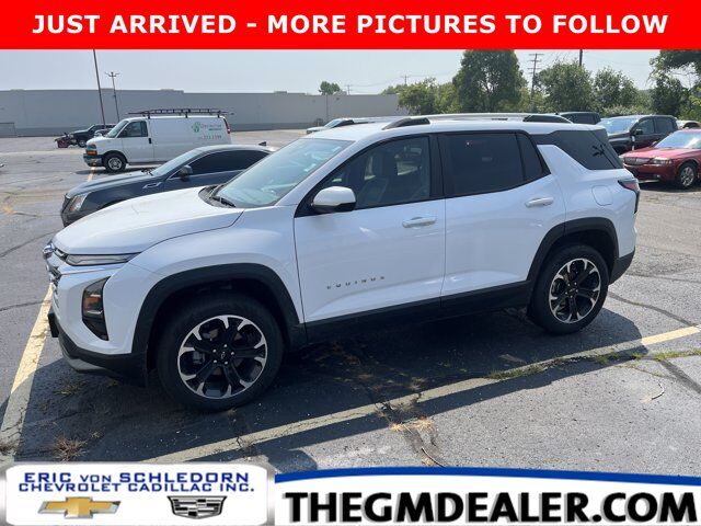 2025 Chevrolet Equinox LT AWD Convenience2Pkg w/19s AdaptiveCruise 8-WayPwrDrvrSeat HtdEvotexSeats AutosensePowerLiftgate Milwaukee WI