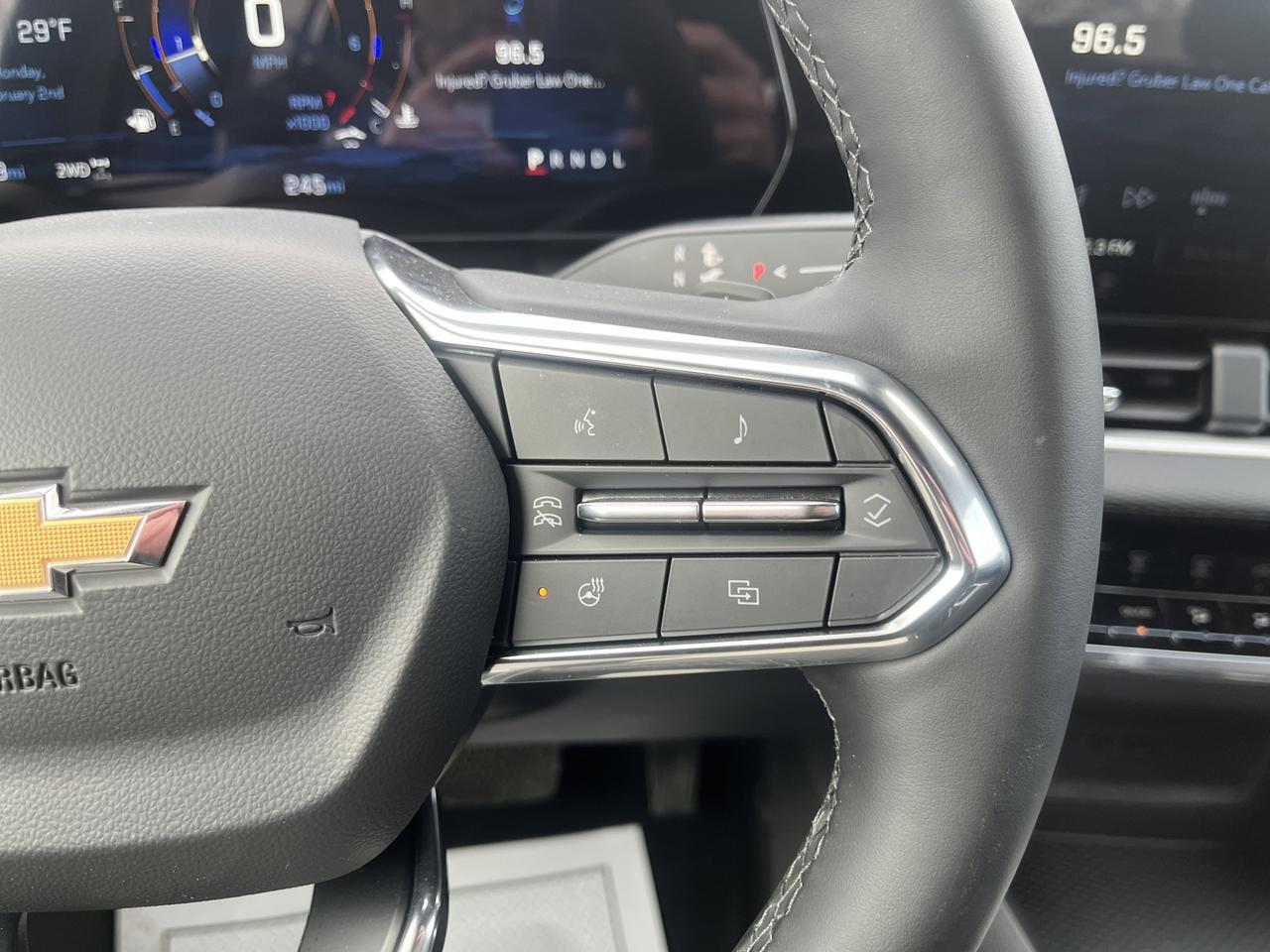 2025 Chevrolet Equinox LT AWD w/AdaptiveCruise HtdSeats HtdSteeringWheel RemoteStart HD-RearCamera Saukville WI