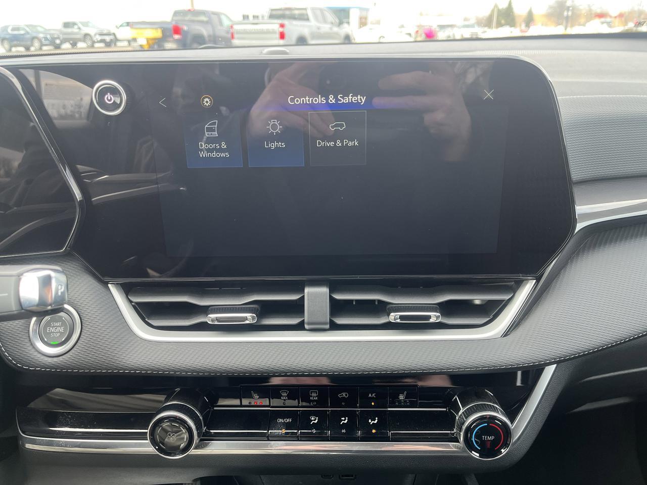 2025 Chevrolet Equinox LT AWD w/AdaptiveCruise HtdSeats HtdSteeringWheel RemoteStart HD-RearCamera Saukville WI