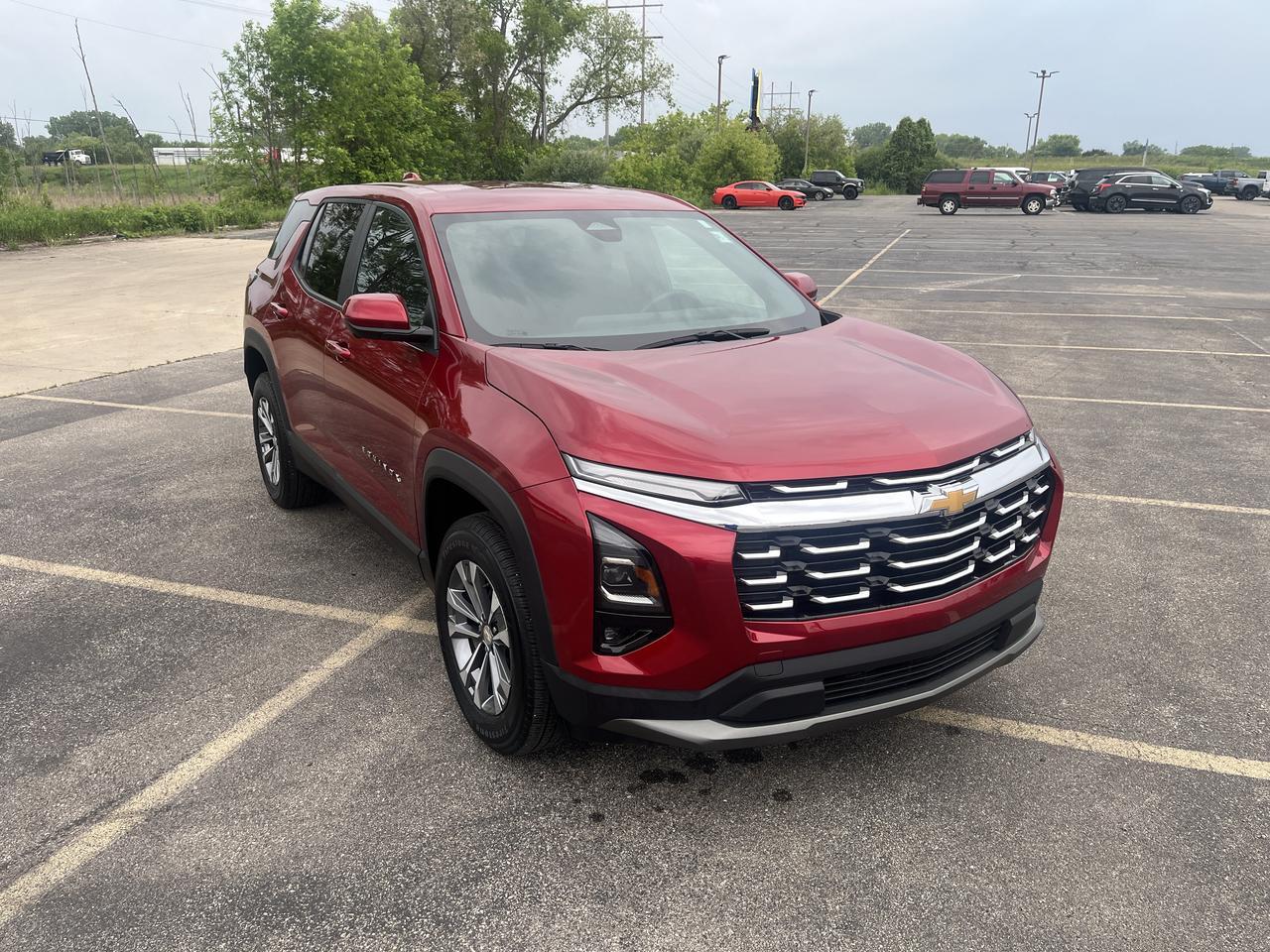2025 Chevrolet Equinox LT FWD Safety&TechnologyPkg w/AdptvCrz HtdSeats HtdSteeringWheel FogLamps RrCamMrr HD-SrrndVsn Saukville WI