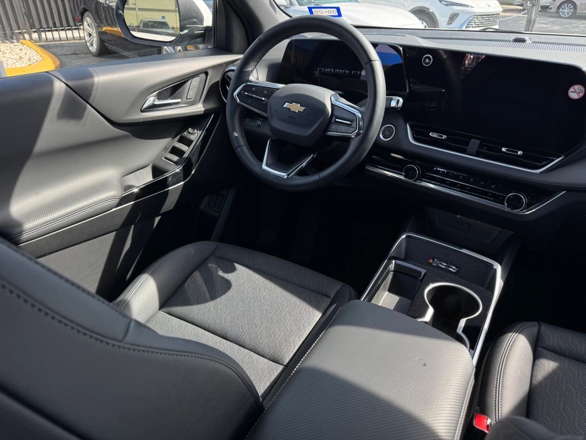 2025 Chevrolet Equinox LT Sport Utility 4D