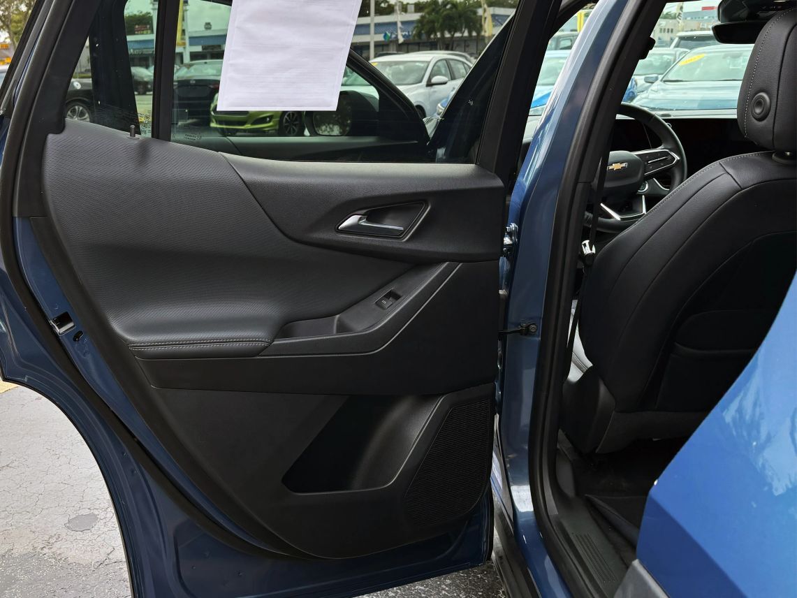 2025 Chevrolet Equinox LT Sport Utility 4D