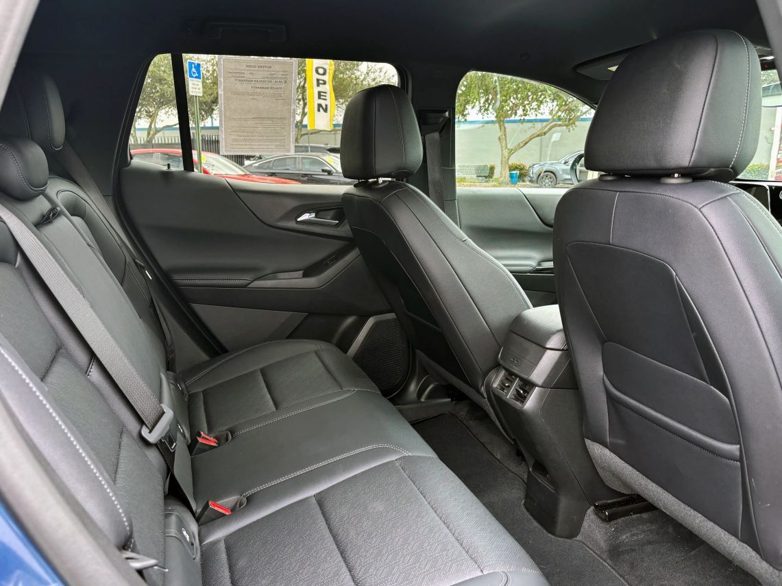 2025 Chevrolet Equinox LT Sport Utility 4D