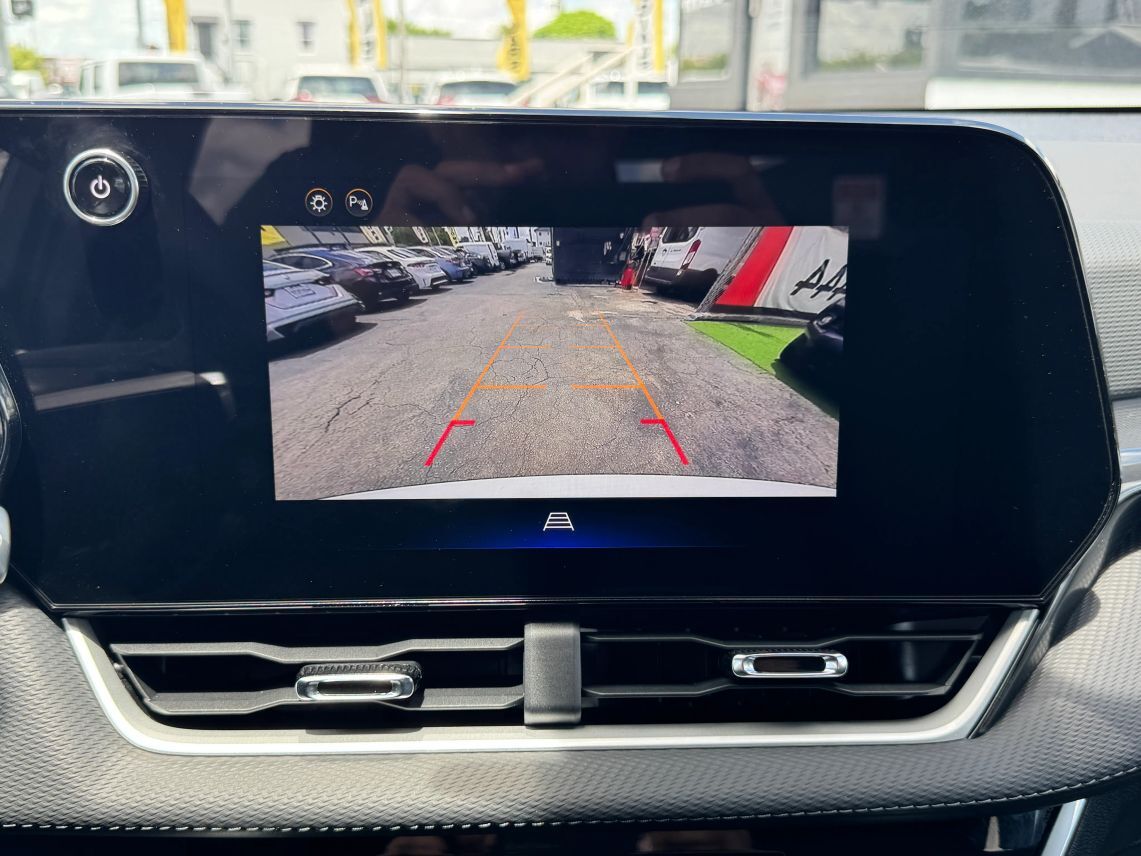 2025 Chevrolet Equinox LT Sport Utility 4D