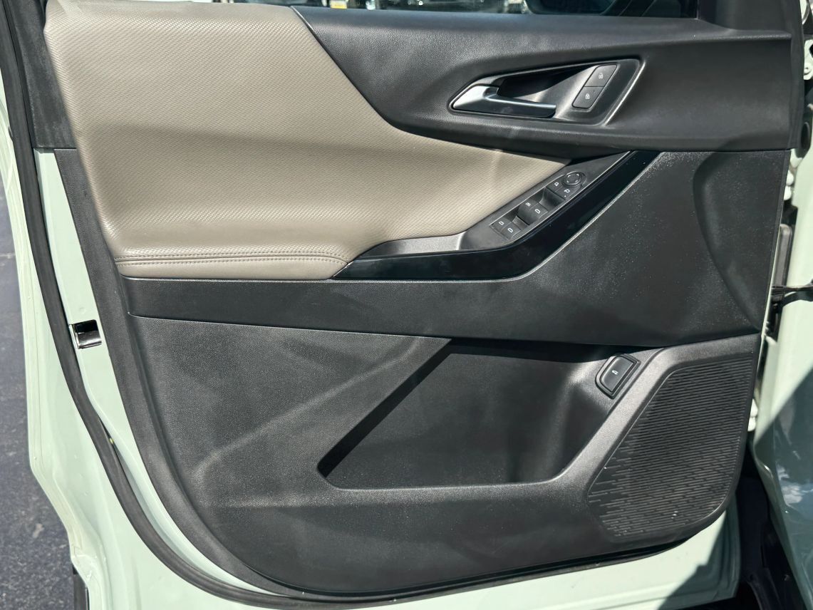 2025 Chevrolet Equinox LT Sport Utility 4D