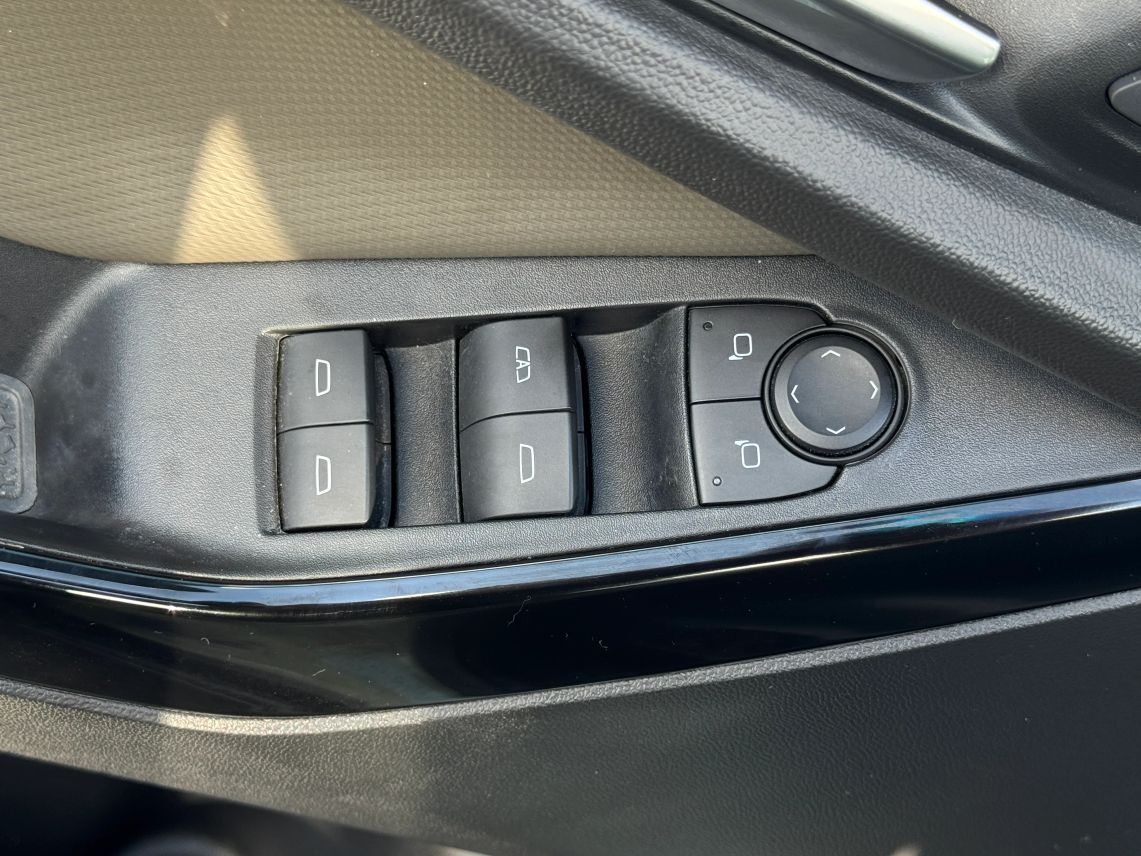 2025 Chevrolet Equinox LT Sport Utility 4D