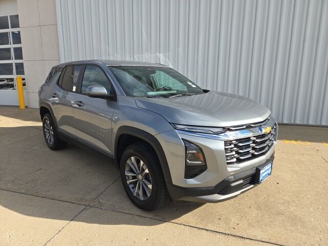 2025 Chevrolet Equinox LT West Burlington IA