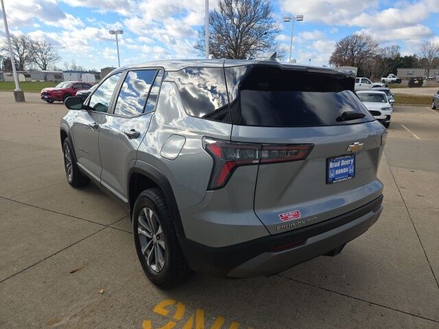 2025 Chevrolet Equinox LT West Burlington IA