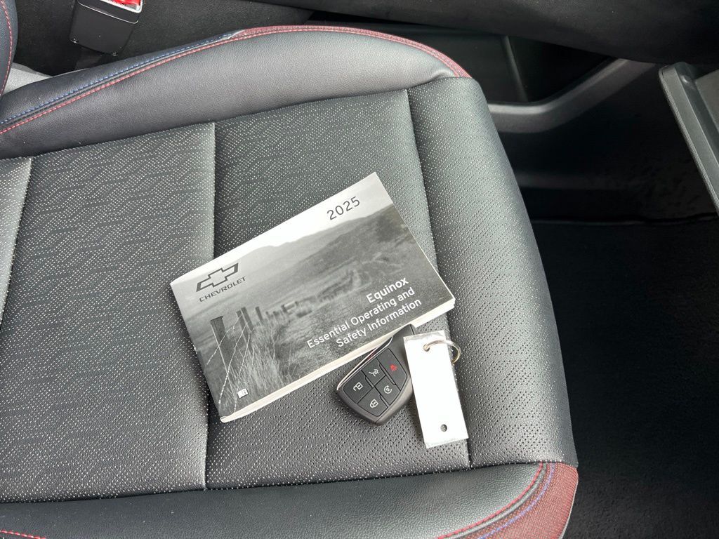 2025 Chevrolet Equinox RS Mount Joy PA