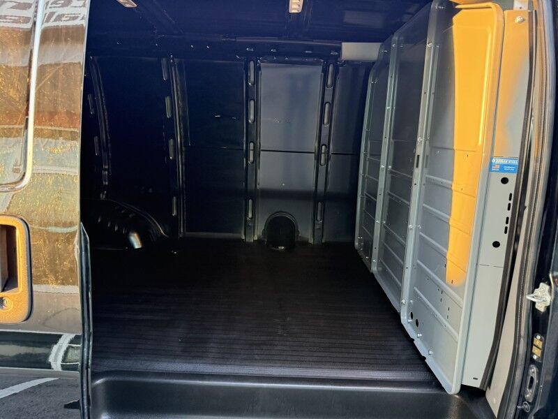 2025 Chevrolet Express 2500 Cargo Van 9k mi's Collinsville OK