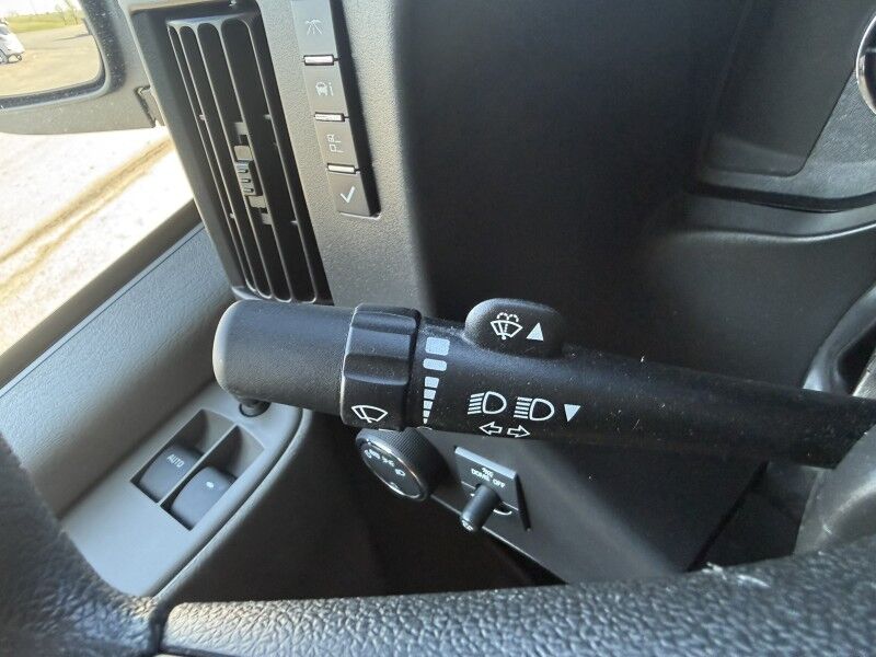 2025 Chevrolet Express 2500 Cargo Van 9k mi's Collinsville OK