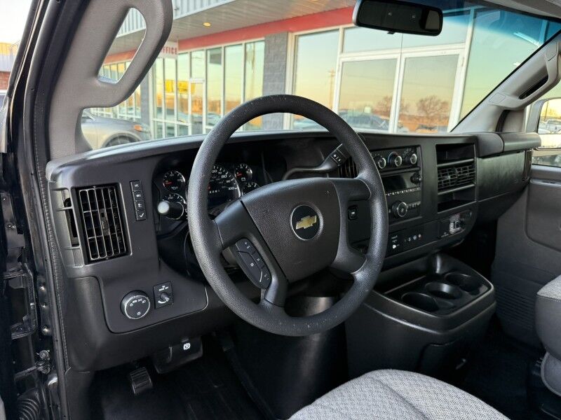 2025 Chevrolet Express 2500 Cargo Van 9k mi's Collinsville OK