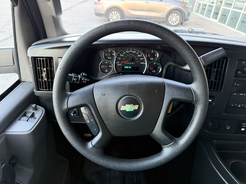 2025 Chevrolet Express 2500 Cargo Van 9k mi's Collinsville OK