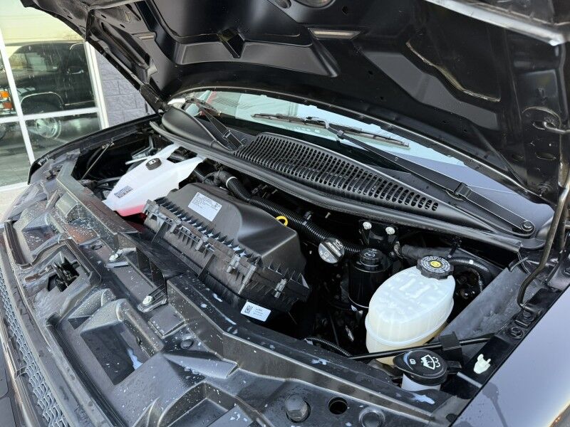 2025 Chevrolet Express 2500 Cargo Van 9k mi's Collinsville OK