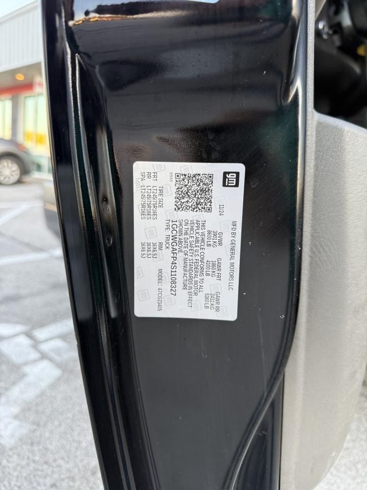 2025 Chevrolet Express 2500 Cargo Van 9k mi's Collinsville OK