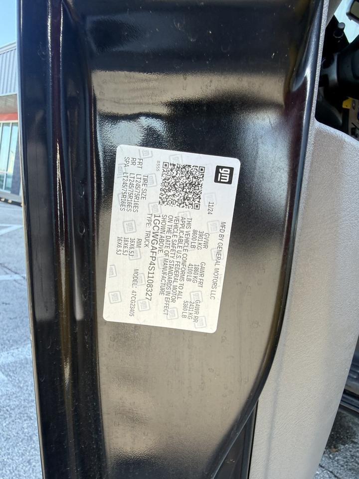 2025 Chevrolet Express 2500 Cargo Van 9k mi's Collinsville OK