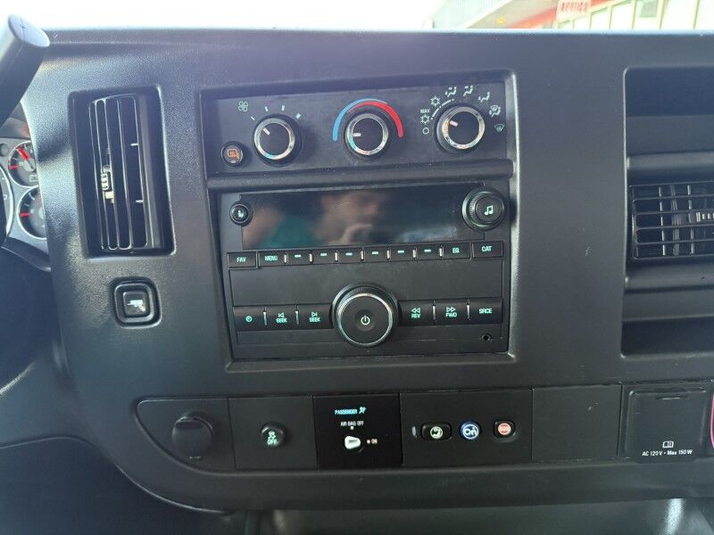 2025 Chevrolet Express 2500 Cargo Van 9k mi's Collinsville OK