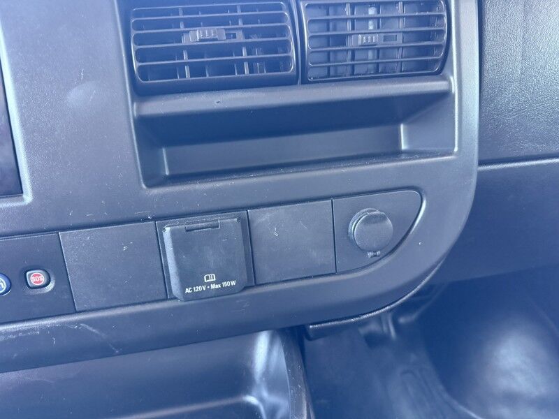 2025 Chevrolet Express 2500 Cargo Van 9k mi's Collinsville OK