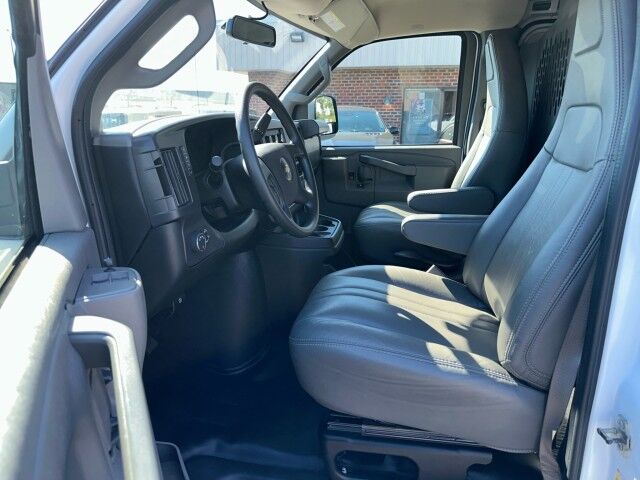 2025 Chevrolet Express 2500 Cargo Van w/ Ladder Rack & Bin Package 6.6L Ashland VA