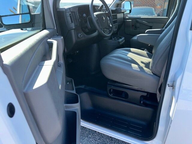 2025 Chevrolet Express 2500 Cargo Van w/ Ladder Rack & Bin Package 6.6L Ashland VA