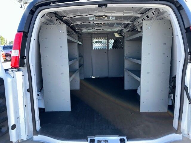2025 Chevrolet Express 2500 Cargo Van w/ Ladder Rack & Bin Package 6.6L Ashland VA