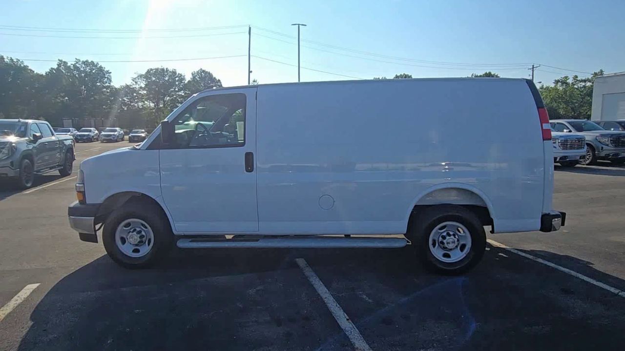 2025 Chevrolet Express 2500 Work Van Columbus OH