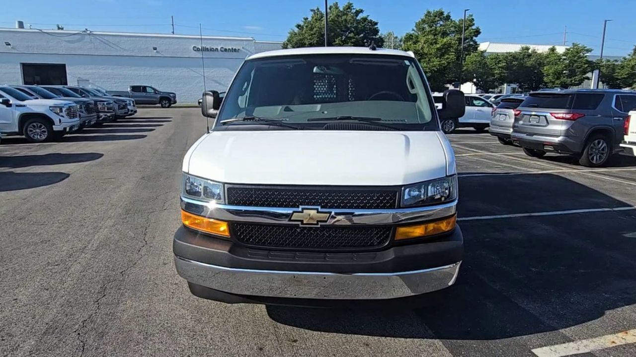 2025 Chevrolet Express 2500 Work Van