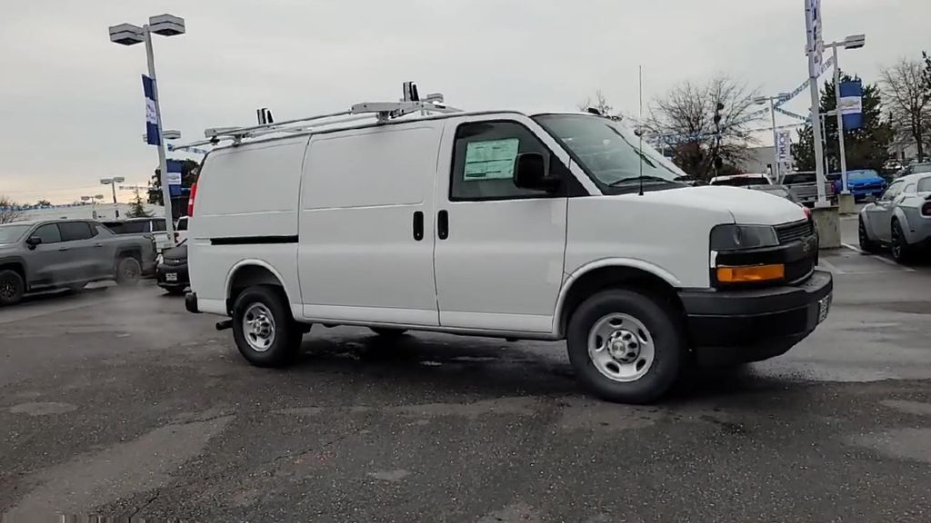 2025 Chevrolet Express 2500 Work Van