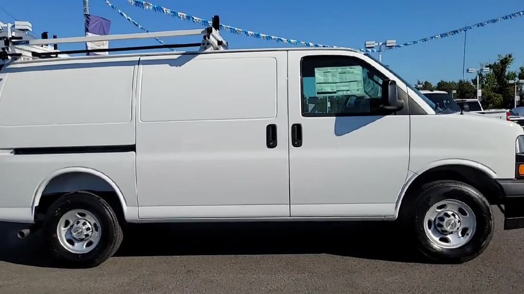 2025 Chevrolet Express 2500 Work Van