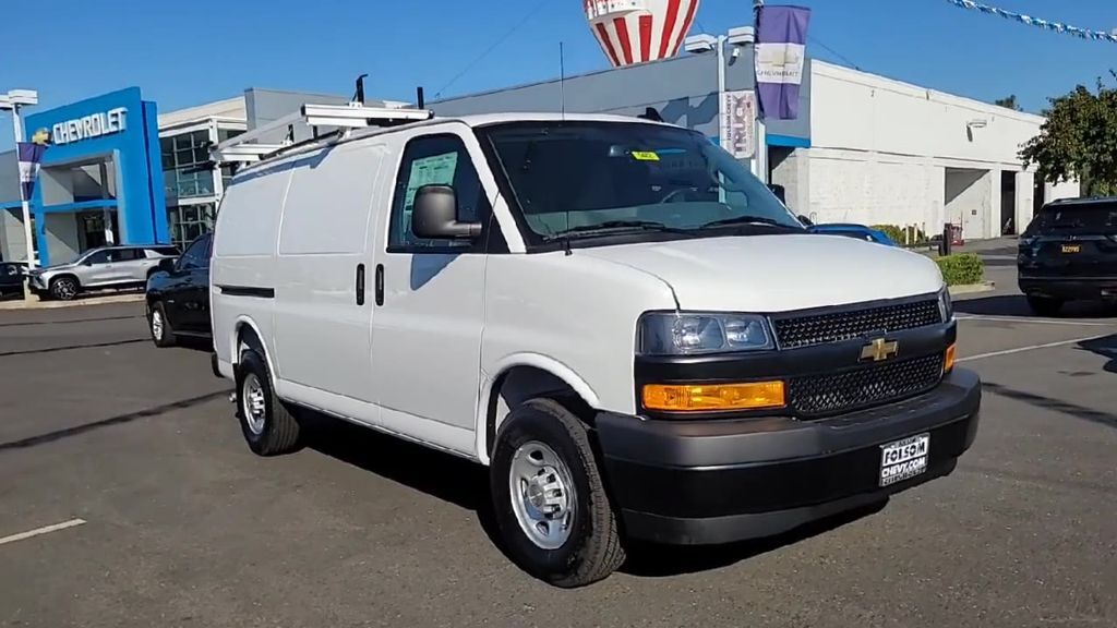 2025 Chevrolet Express 2500 Work Van