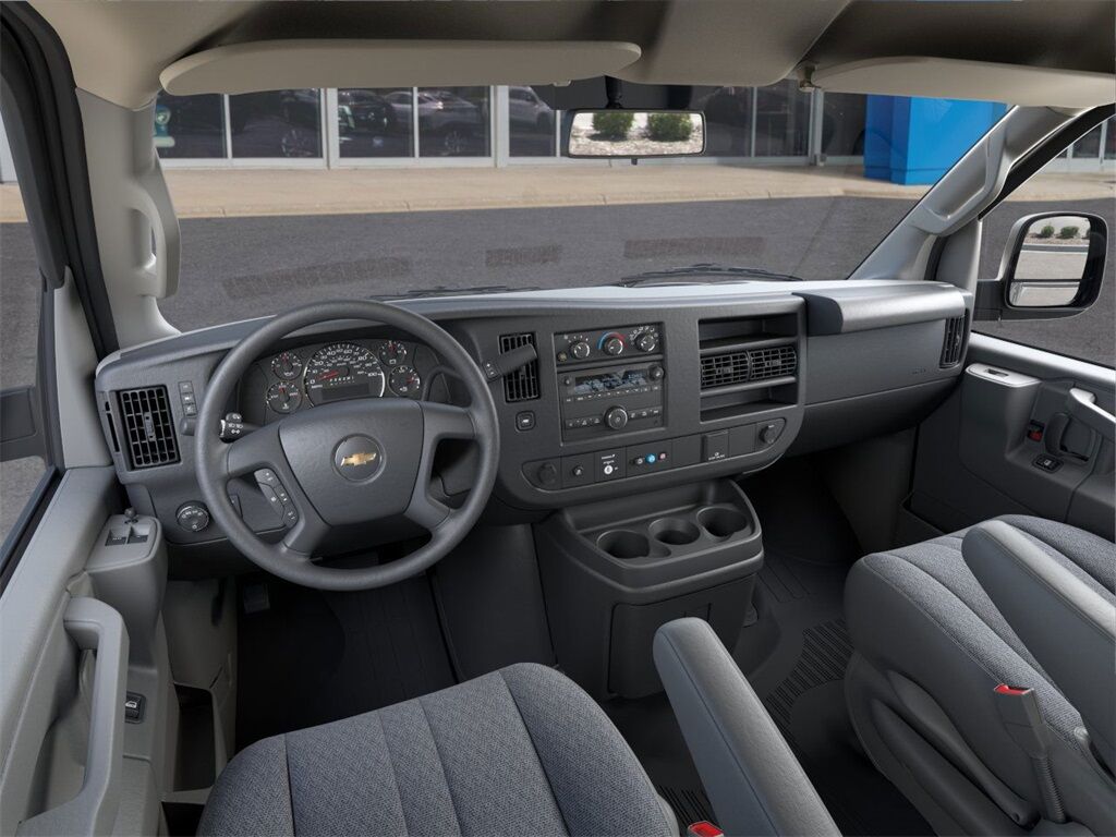 2025 Chevrolet Express 2500 Work Van Green Bay WI