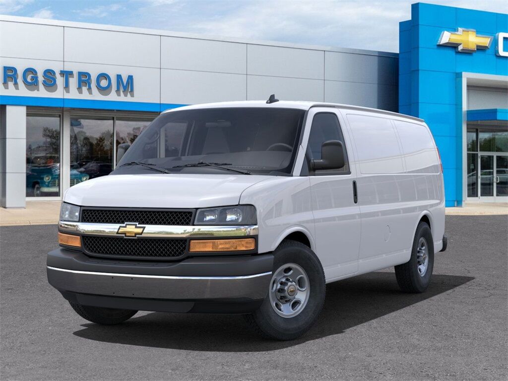 2025 Chevrolet Express 2500 Work Van Green Bay WI
