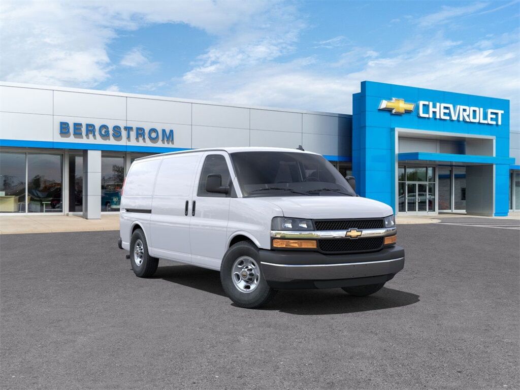 2025 Chevrolet Express 2500 Work Van Green Bay WI