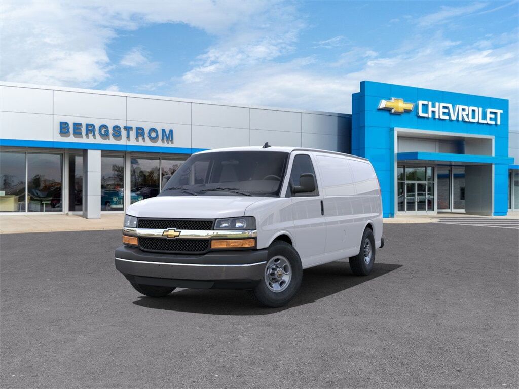 2025 Chevrolet Express 2500 Work Van Green Bay WI