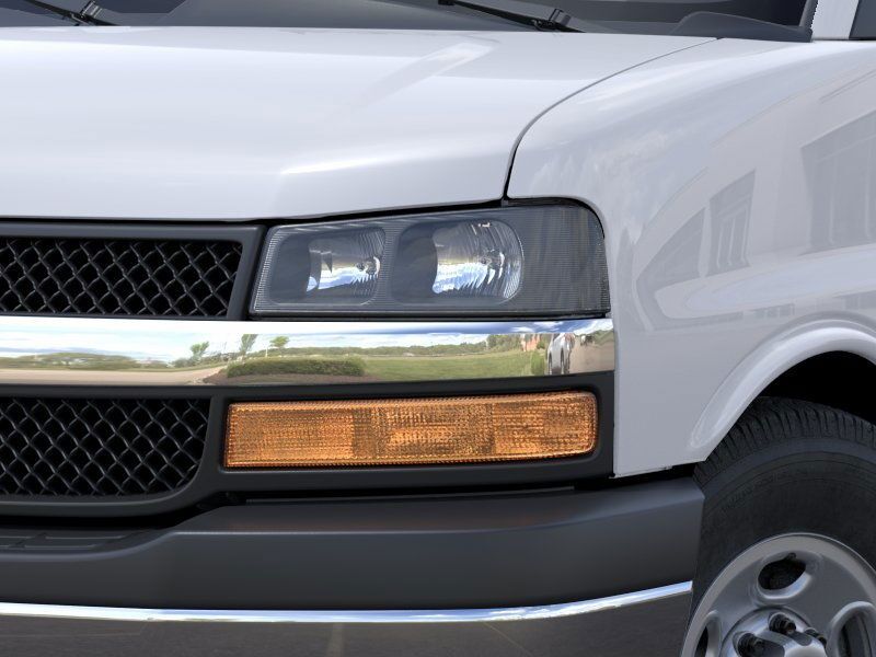 2025 Chevrolet Express 2500 Work Van Green Bay WI
