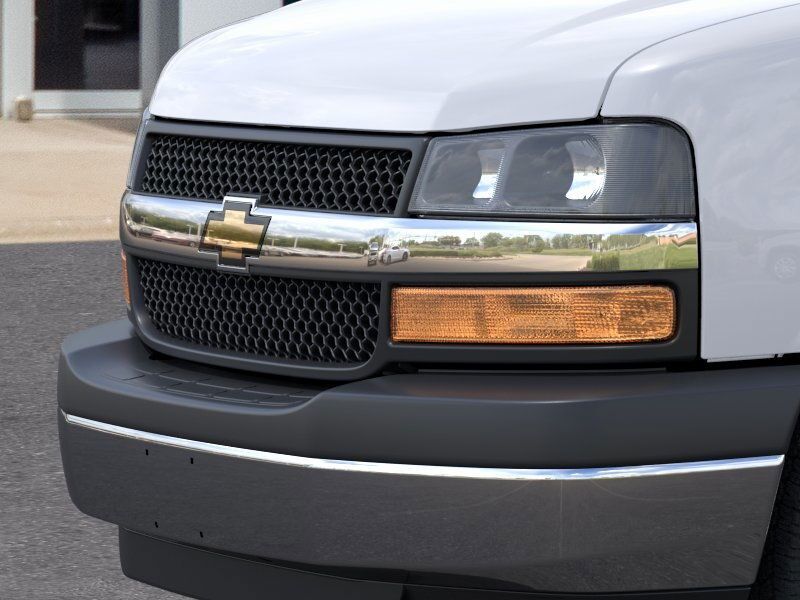 2025 Chevrolet Express 2500 Work Van Green Bay WI