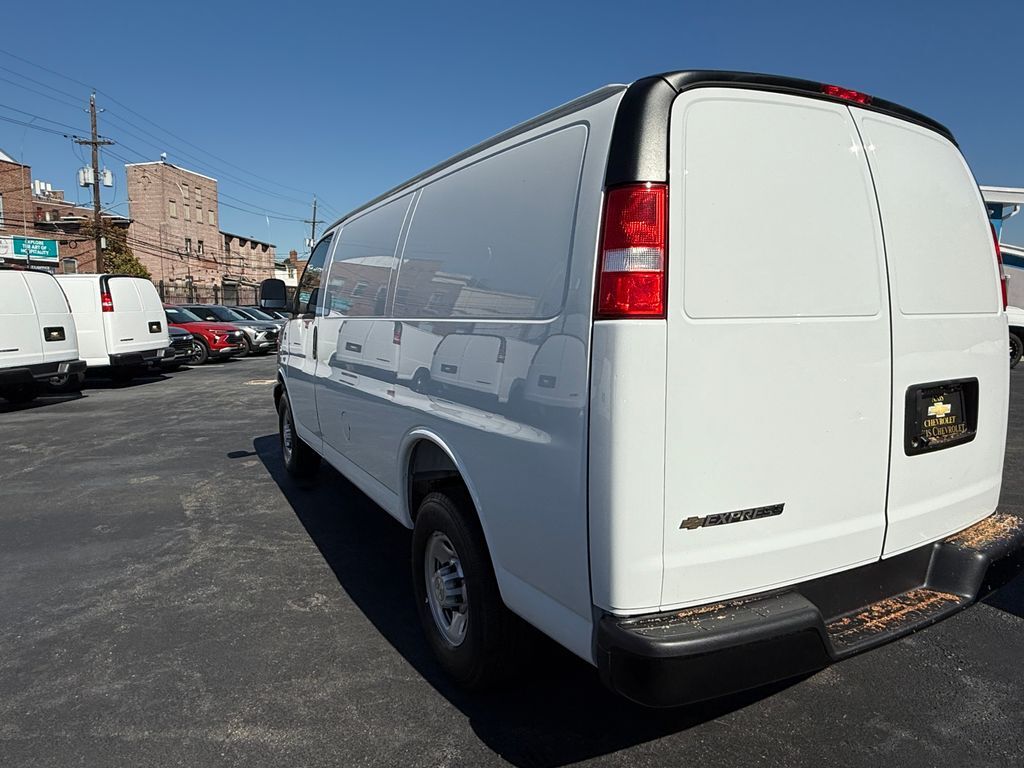 2025 Chevrolet Express 2500 Work Van Jersey City NJ