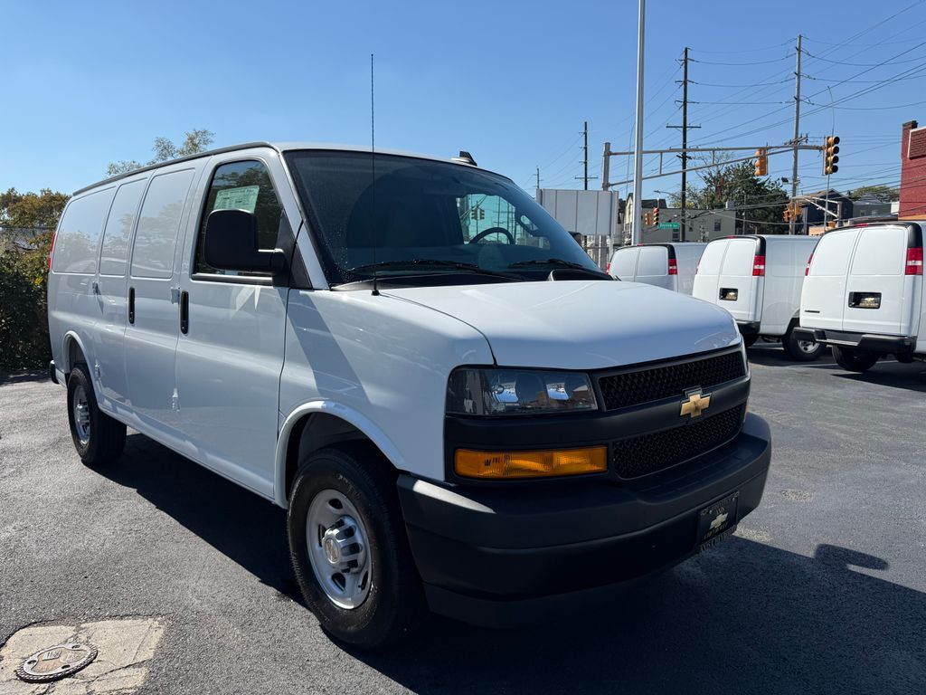 2025 Chevrolet Express 2500 Work Van Jersey City NJ